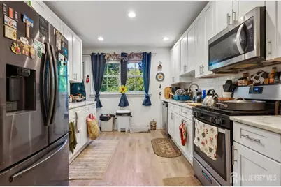194 Washington Street, Rocky Hill, NJ 08553 - Photo 3