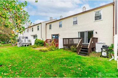 31 Astor Court, Sayreville, NJ 08872 - Photo 5