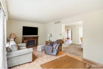 31 Astor Court, Sayreville, NJ 08872 - Photo 15