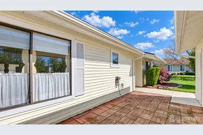 14 Basswood Plaza #B, Monroe Township, NJ 08831 - Photo 33