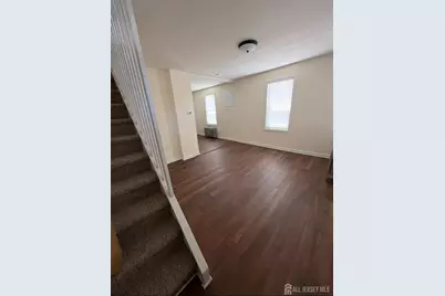 231 Clinton Street, Woodbridge Township, NJ 07095 - Photo 19