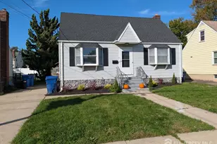 6 Roseland Pl, North Brunswick Township, NJ 08902 - Photo 1