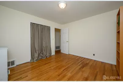 7 Libby Lane, Iselin, NJ 08830 - Photo 13