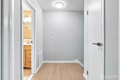 6508 Hana Road, Edison, NJ 08817 - Photo 15