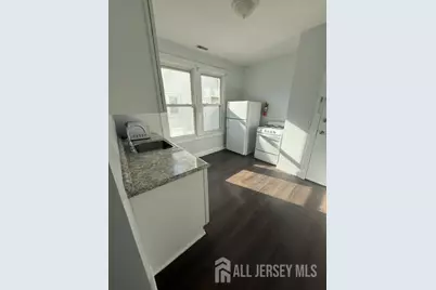 121 N 4th Avenue N #2R, Highland Park, NJ 08904 - Photo 1