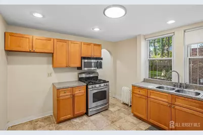 14 Scheerer Avenue #16, Newark, NJ 07112 - Photo 15