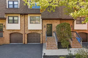 6102 N Oaks Blvd, North Brunswick Township, NJ 08902 - Photo 1