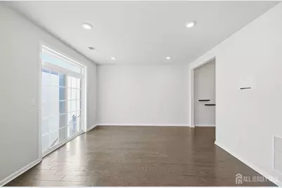 1424 Hudson Circle, Highland Park, NJ 08904 - Photo 5