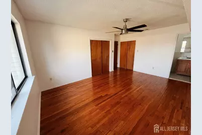 107 Edison Glen Terrace, Edison, NJ 08837 - Photo 9