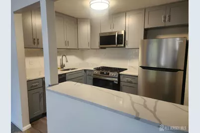 1008 Woodhaven Drive, Edison, NJ 08817 - Photo 5