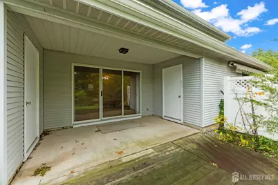 75 Albury Way, North Brunswick Township, NJ 08902 - Photo 21