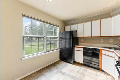 75 Albury Way, North Brunswick Township, NJ 08902 - Photo 5