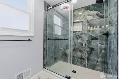 22 Edward Street, East Brunswick Township, NJ 08816 - Photo 17