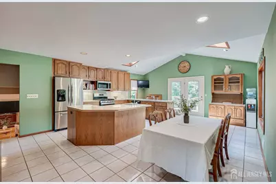 48 Frost Avenue W, Edison, NJ 08820 - Photo 15