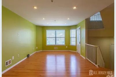 716 Harbortown Boulevard, Perth Amboy, NJ 08861 - Photo 9
