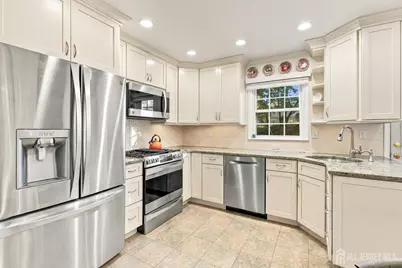46 Lynnwood Road, Edison, NJ 08820 - Photo 13