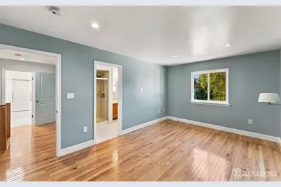 67 Victoria Way, Sewaren, NJ 07077 - Photo 15