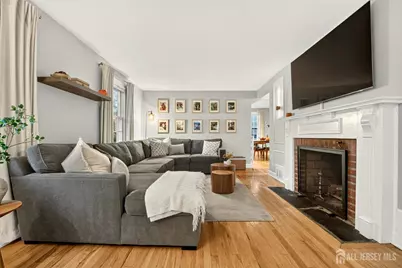 201 Arbor Street, Cranford Township, NJ 07016 - Photo 9