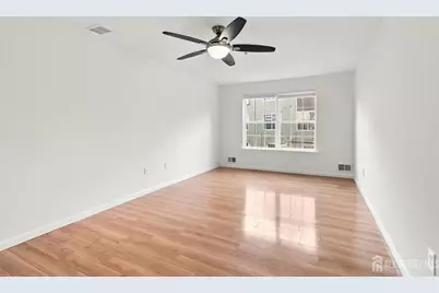 184 Prestwick Way, Edison, NJ 08820 - Photo 5