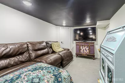 26 Darmouth Avenue, Avenel, NJ 07 - Photo 25