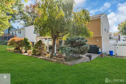 7 Thomas Avenue, Sayreville, NJ 08879 - Photo 29