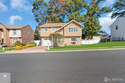 7 Thomas Avenue, Sayreville, NJ 08879 - Photo 3