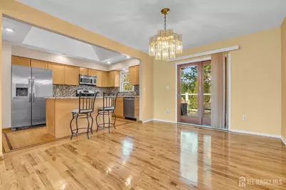 7 Thomas Avenue, Sayreville, NJ 08879 - Photo 9