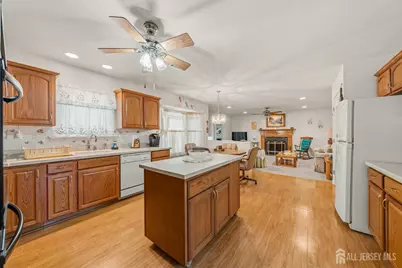 144 S Cliff Road, Colonia, NJ 07067 - Photo 9