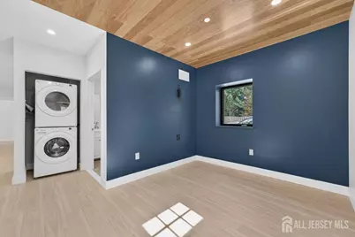 810 N 2nd Avenue #1, Highland Park, NJ 08904 - Photo 15
