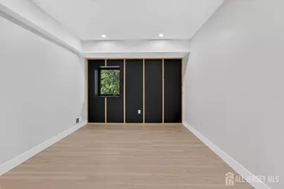 810 N 2nd Avenue #1, Highland Park, NJ 08904 - Photo 9