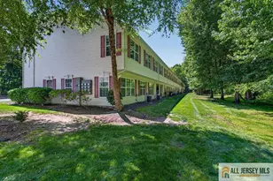 1111 Morning Glory Dr, Monroe Township, NJ 08831 - Photo 3