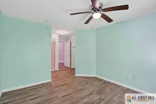 1111 Morning Glory Dr, Monroe Township, NJ 08831 - Photo 21