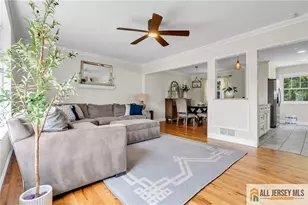25 Fanwood Dr, Sayreville, NJ 08872 - Photo 13