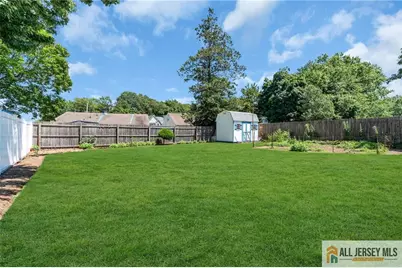 11 Richmond Road, Edison, NJ 08817 - Photo 21