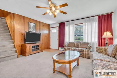11 Richmond Road, Edison, NJ 08817 - Photo 3