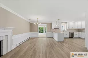 66 Essex Rd, Monroe Township, NJ 08831 - Photo 5