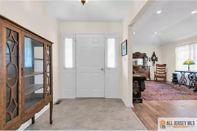 13 Betsy Ross Drive, Monroe Township, NJ 08831 - Photo 5