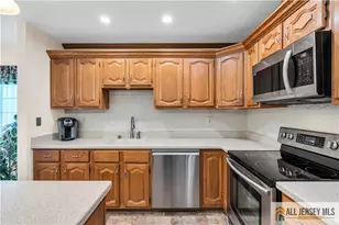 13 Betsy Ross Dr, Monroe Township, NJ 08831 - Photo 19