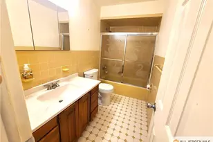 8 Windy Hill Rd, Metuchen, NJ 08840 - Photo 19