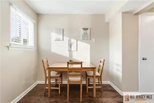 609 N Oaks Blvd, North Brunswick Township, NJ 08902 - Photo 9