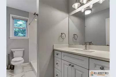 170 Prospect Avenue, Edison, NJ 08817 - Photo 23
