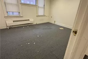 471 Lawrie St, Perth Amboy, NJ 08861 - Photo 15