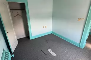 471 Lawrie St, Perth Amboy, NJ 08861 - Photo 37