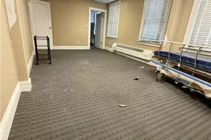 471 Lawrie St, Perth Amboy, NJ 08861 - Photo 7