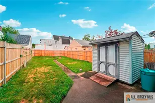 531 Penn St, Perth Amboy, NJ 08861 - Photo 23