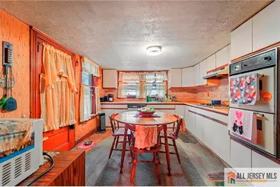 531 Penn Street, Perth Amboy, NJ 08861 - Photo 9