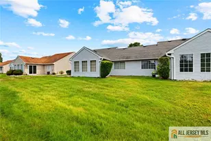 664 Azalea Plaza, Monroe Township, NJ 08831 - Photo 5