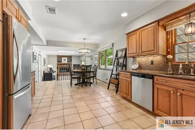 4 Van Loan Avenue, Sayreville, NJ 08872 - Photo 11