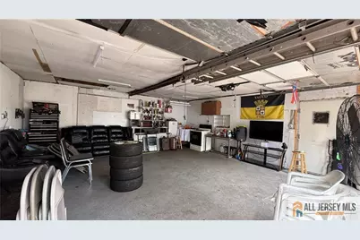 [Address not provided], Woodbridge Township, NJ 07095 - Photo 25