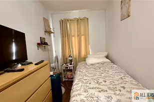 70 Spring St, Woodbridge Township, NJ 07095 - Photo 11